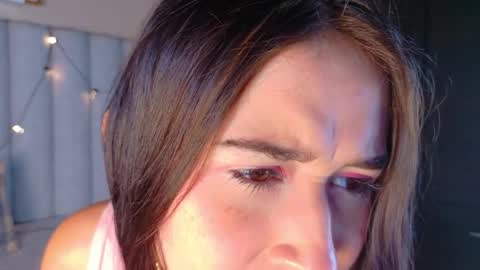 Snapshot of starrmoon__ chatting on 03-31-26, 05:08 M O O N online show from 03-31-26, 05:08