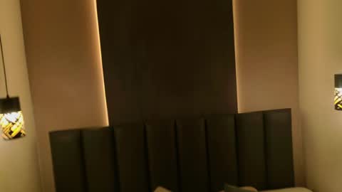 Snapshot of starrmoon__ chatting on 06-03-26, 03:09 M O O N online show from 06-03-26, 03:09