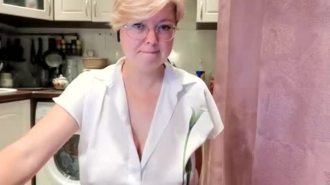 Stasya online show from 10-08-25, 01:14