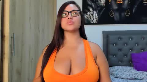 Melany online show from 09-29-25, 03:11