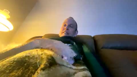 Snapshot of steel259373 chatting on 06-08-26, 03:40 steel259373 online show from 06-08-26, 03:40