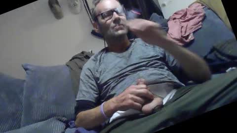 Snapshot of steelringshaft chatting on 09-12-25, 07:25 Mikee online show from 09-12-25, 07:25