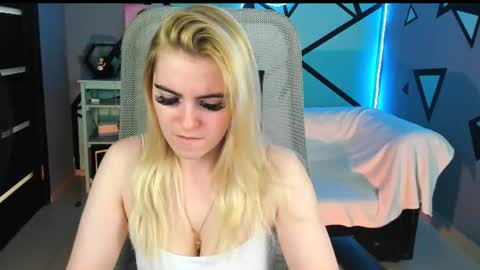 stef_nicks online show from 06-11-26, 07:17