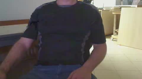 Snapshot of stefan2580 chatting on 03-10-25, 08:56 Stefan online show from 03-10-25, 08:56