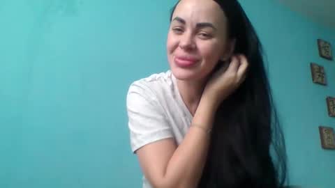 stefaniyax online show from 10-18-25, 12:39