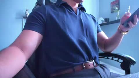 Snapshot of stefann_salvatore chatting on 08-01-26, 05:45 Stefann Salvatore online show from 08-01-26, 05:45