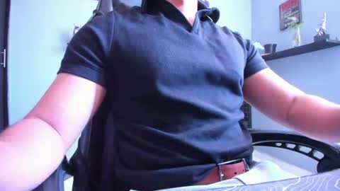 Snapshot of stefann_salvatore chatting on 08-02-26, 09:13 Stefann Salvatore online show from 08-02-26, 09:13
