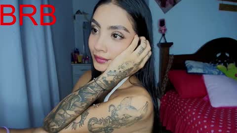 Im MiaIts my first day here  online show from 11-15-25, 12:19