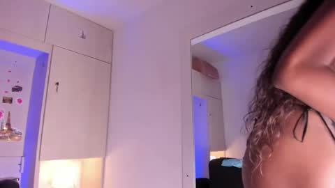 stefannyevans_ online show from 11-03-25, 12:17