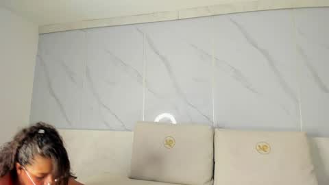 Snapshot of stefany_lure chatting on 05-19-26, 07:31 Stefany Lure online show from 05-19-26, 07:31