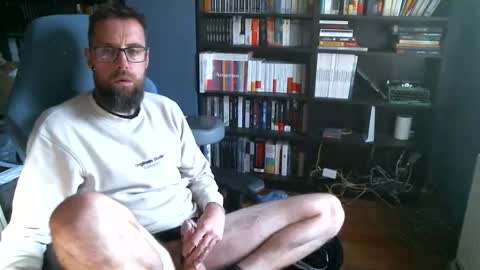 MeStef online show from 09-28-25, 08:20