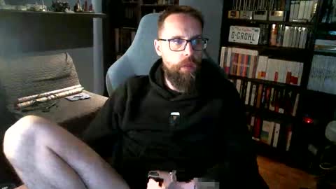 Snapshot of stefffg chatting on 04-22-26, 07:26 MeStef online show from 04-22-26, 07:26