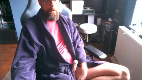 Snapshot of stefffg chatting on 06-14-26, 07:43 MeStef online show from 06-14-26, 07:43