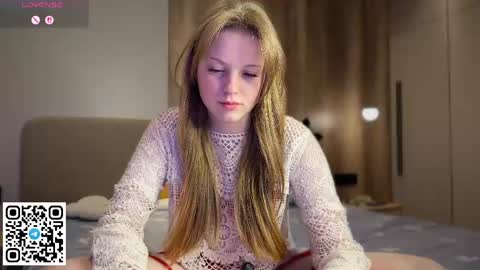 STEFI  Streams every day from 10 PM GTM1  online show from 05-19-26, 10:16