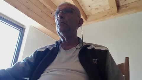 stefi444466 online show from 04-25-26, 12:08