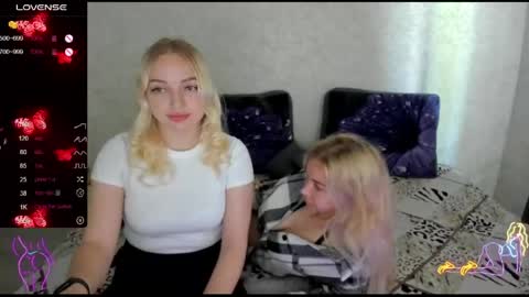 Snapshot of stella__cox chatting on 05-12-26, 07:38 Stella Cox online show from 05-12-26, 07:38