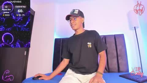 Snapshot of stella_drake chatting on 02-17-26, 01:51 Drake online show from 02-17-26, 01:51