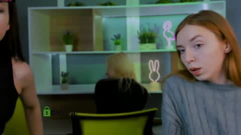 stella_flower online show from 03-23-26, 12:31