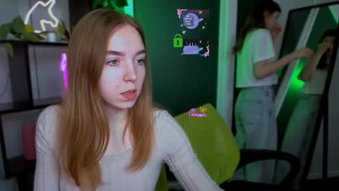 stella_flower online show from 03-24-26, 06:07