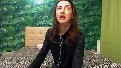 Snapshot of stella_john chatting on 01-20-25, 05:48 Stella John online show from 01-20-25, 05:48