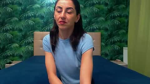 Snapshot of stella_john chatting on 02-05-25, 06:13 Stella John online show from 02-05-25, 06:13