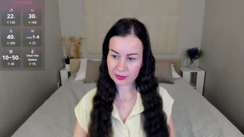 Snapshot of stella_leonn chatting on 10-18-25, 01:08 stella online show from 10-18-25, 01:08