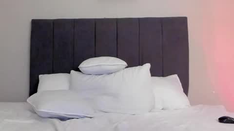 Snapshot of stella_luxury chatting on 05-03-26, 12:33 Stella online show from 05-03-26, 12:33