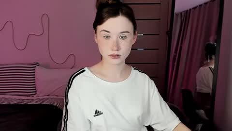 stella_sunny online show from 01-11-26, 06:57