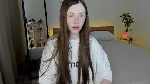 Snapshot of stella_sunny chatting on 06-27-26, 10:04 stella_sunny online show from 06-27-26, 10:04