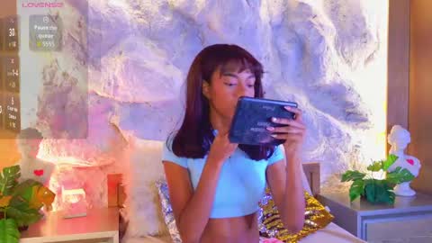 Snapshot of stellaciel_ chatting on 04-25-26, 04:26 S T E L L A online show from 04-25-26, 04:26