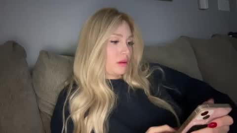 Stella Bella online show from 02-09-25, 10:53