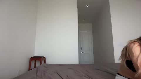 stellapearl online show from 09-11-25, 04:07