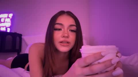 stellapearl online show from 09-27-25, 08:47