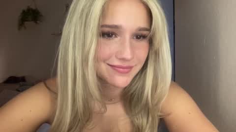 Snapshot of stellaraexox chatting on 01-22-25, 11:53 stellaraexox online show from 01-22-25, 11:53