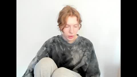 S T E L L A online show from 11-26-25, 07:53