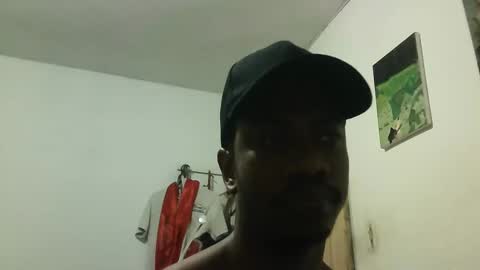 Snapshot of stemanlu9 chatting on 02-01-25, 04:03 Steman online show from 02-01-25, 04:03