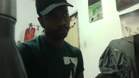 Snapshot of stemanlu9 chatting on 02-12-25, 02:21 Steman online show from 02-12-25, 02:21