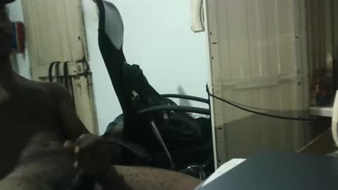 Snapshot of stemanlu9 chatting on 02-13-25, 05:48 Steman online show from 02-13-25, 05:48