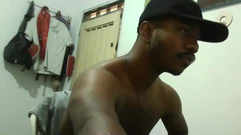 Snapshot of stemanlu9 chatting on 10-03-25, 06:05 Steman online show from 10-03-25, 06:05