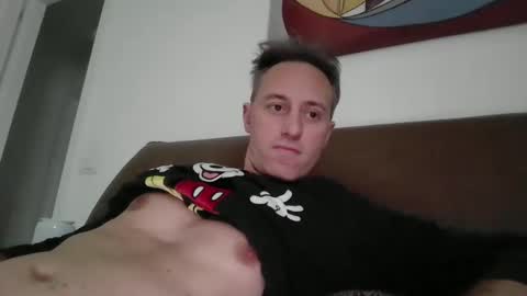 Snapshot of sten015 chatting on 12-31-24, 06:59 sten015 online show from 12-31-24, 06:59