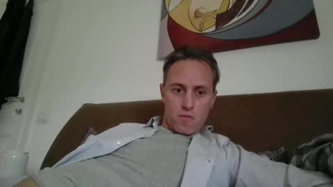 Snapshot of sten015 chatting on 01-16-25, 02:19 sten015 online show from 01-16-25, 02:19