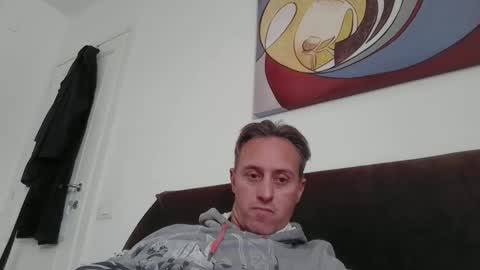 Snapshot of sten015 chatting on 11-13-25, 12:59 sten015 online show from 11-13-25, 12:59