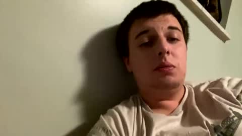 Snapshot of stepbro18 chatting on 12-25-24, 01:31 Honestly Im a slut I have a high sex drive and I love talking to people off this platform online show from 12-25-24, 01:31