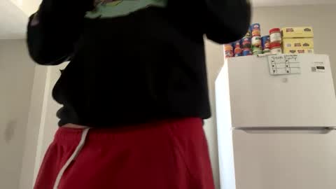 Snapshot of stepbro18 chatting on 09-24-25, 03:04 Honestly Im a slut I have a high sex drive and I love talking to people off this platform online show from 09-24-25, 03:04