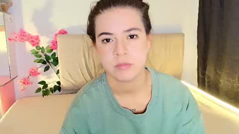 Snapshot of stepha_sweet chatting on 07-18-26, 02:27 Emma online show from 07-18-26, 02:27