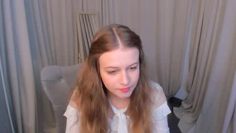 Snapshot of stephanie_shy_ chatting on 11-30-25, 09:02 Stephanie online show from 11-30-25, 09:02