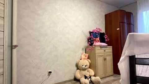 Snapshot of stephaniflicek chatting on 05-07-26, 03:17 Stephani online show from 05-07-26, 03:17