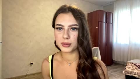 Snapshot of stephaniflicek chatting on 05-21-26, 03:08 Stephani online show from 05-21-26, 03:08
