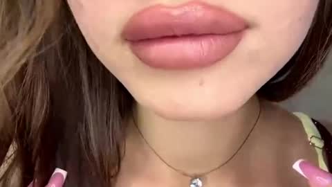 Snapshot of stephaniflicek chatting on 05-30-26, 04:04 Stephani online show from 05-30-26, 04:04