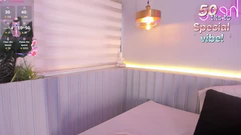 Snapshot of stephany__monroe chatting on 12-22-25, 04:26 Stephany online show from 12-22-25, 04:26